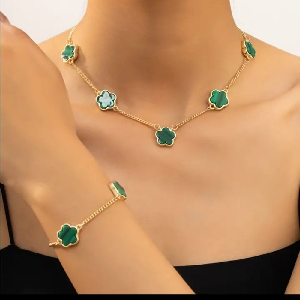 Gold & Green Quatrefoil Clover Necklace & Bracelet